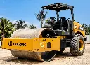 COMBO DE MOTOCONFORMADORA CATERPILLAR + VIBROCOMPACTADOR LIU GONG 2.webp