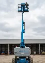 PLATAFORMA DE COMBUSTION TELESCÓPICA GENIE 19.79 m ALTO x 15.48 m HORIZONTAL O SIMILAR